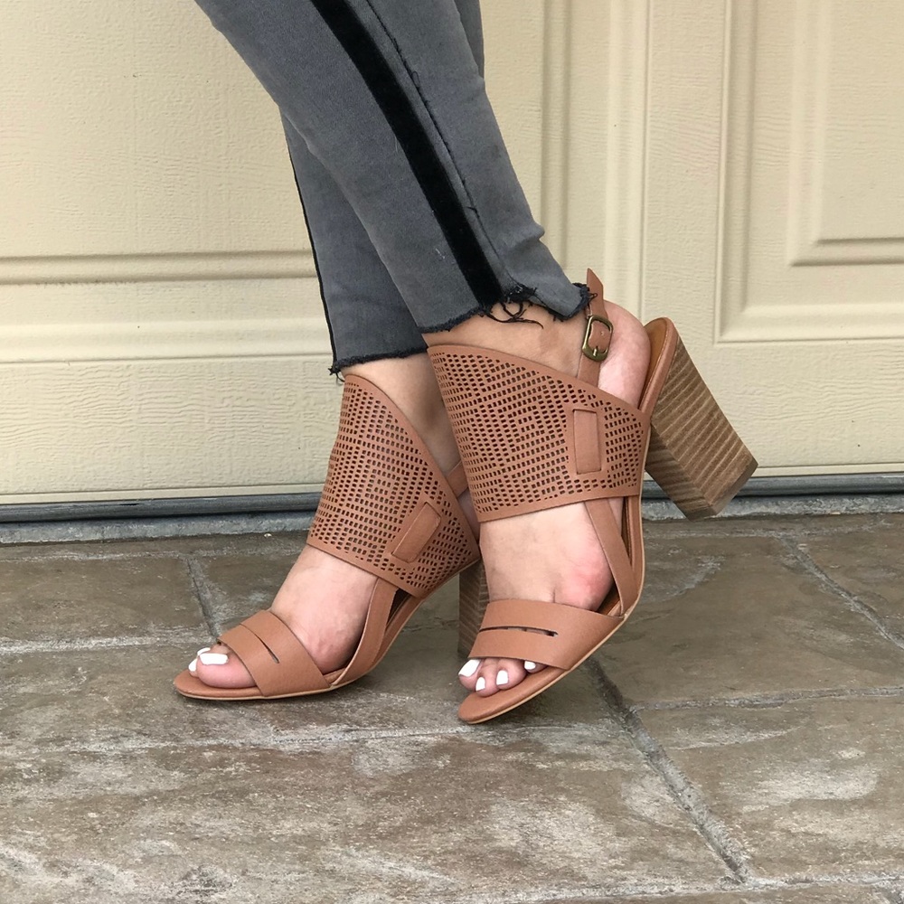 Perforated Buckled Peep Toe Block Heel Sandal - Picture 2 of 6